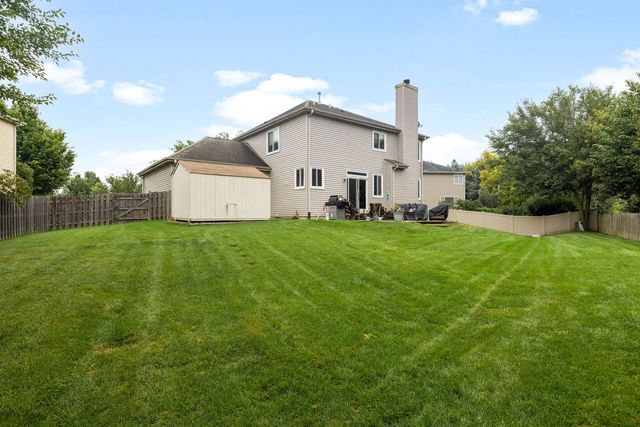 2607 W Westwood Court, Carpentersville, IL 60110