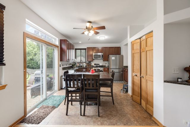 2607 W Westwood Court, Carpentersville, IL 60110