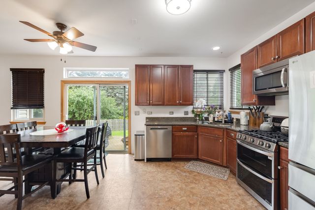 2607 W Westwood Court, Carpentersville, IL 60110