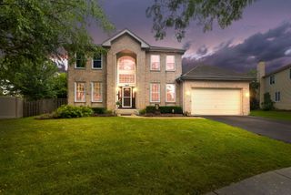 2607 W Westwood Court, Carpentersville, IL 60110