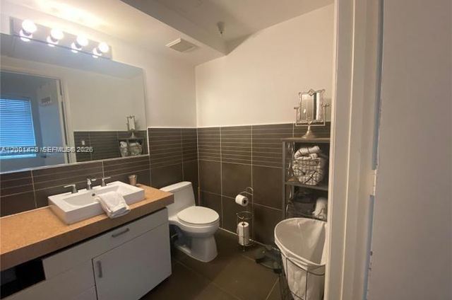 435 21st St 204, Miami Beach, FL 33139