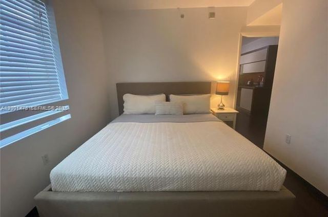 435 21st St 204, Miami Beach, FL 33139