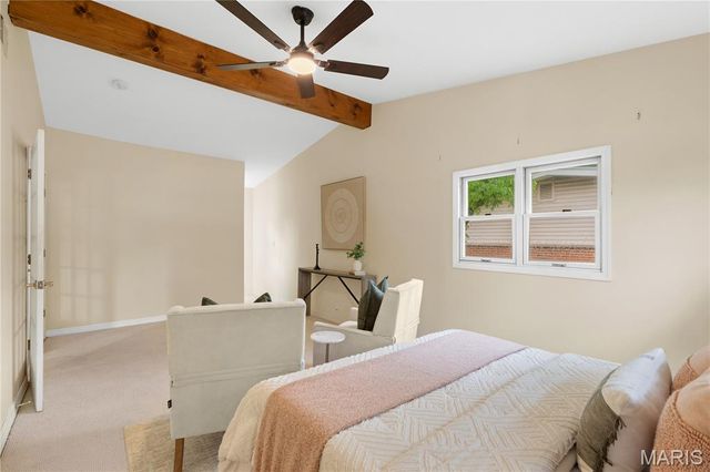 1965 Thunderbird Avenue, Florissant, MO 63033