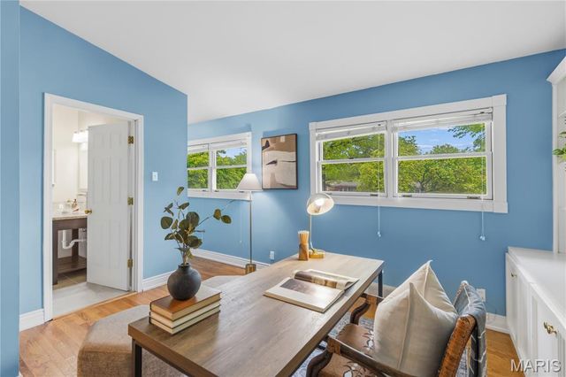 1965 Thunderbird Avenue, Florissant, MO 63033