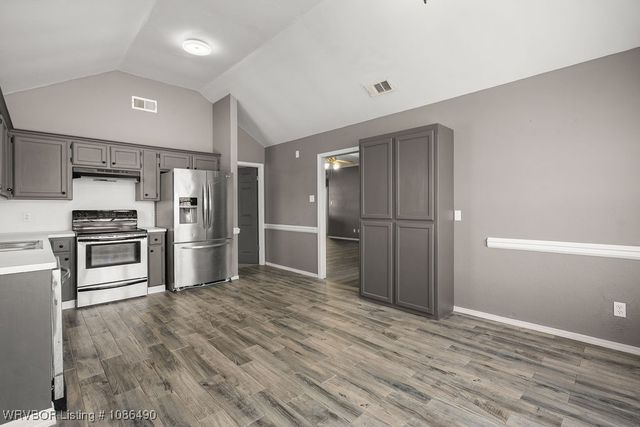 1716 Somerset, Van Buren, AR 72956