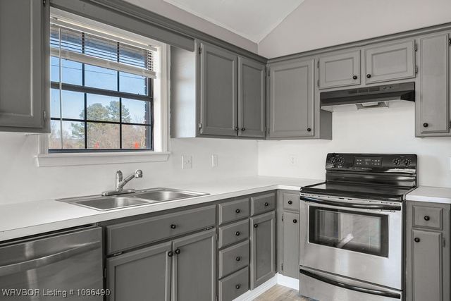 1716 Somerset, Van Buren, AR 72956