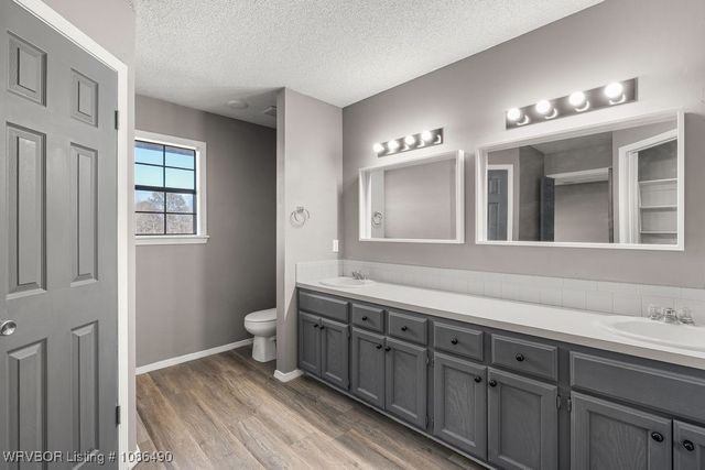 1716 Somerset, Van Buren, AR 72956