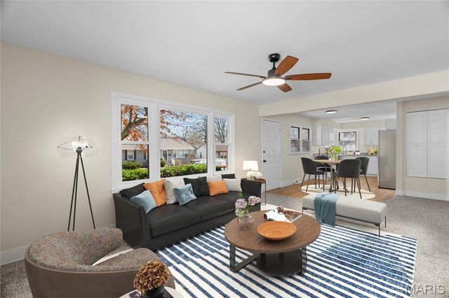 51 Woodlawn Drive, St Charles, MO 63301