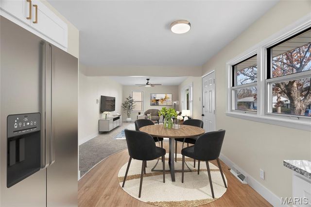 51 Woodlawn Drive, St Charles, MO 63301