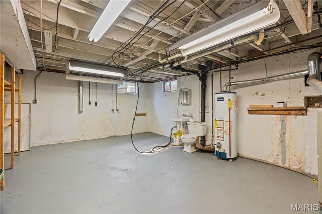 51 Woodlawn Drive, St Charles, MO 63301