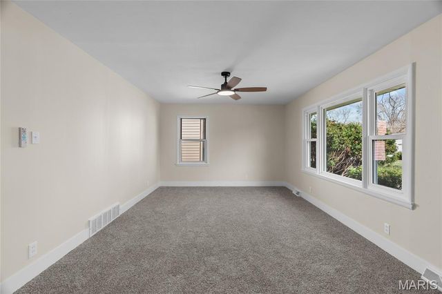 51 Woodlawn Drive, St Charles, MO 63301