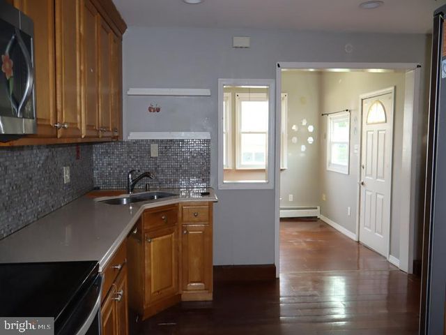 684 AUSTIN DR, Fairless Hills, PA 19030