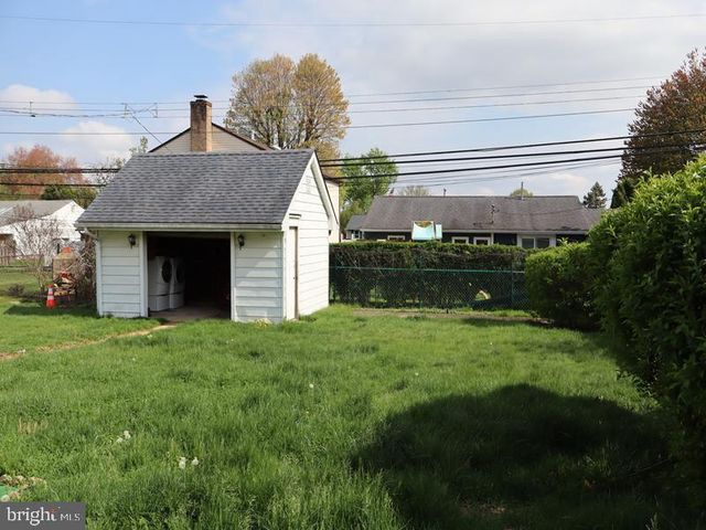 684 AUSTIN DR, Fairless Hills, PA 19030