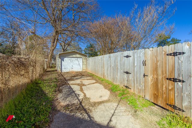 208 Pennsylvania Avenue, Shreveport, LA 71105