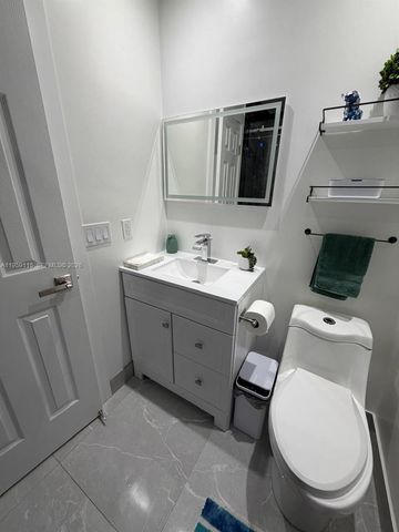 920 Monticello Ave 920, Davie, FL 33325