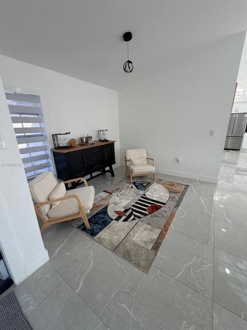 920 Monticello Ave 920, Davie, FL 33325