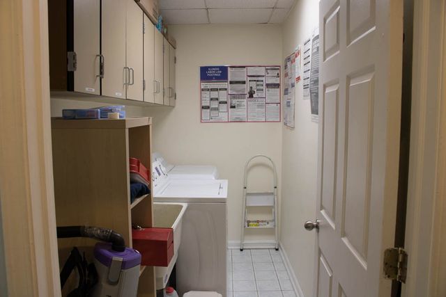 1224 W Belmont Avenue, Chicago, IL 60657