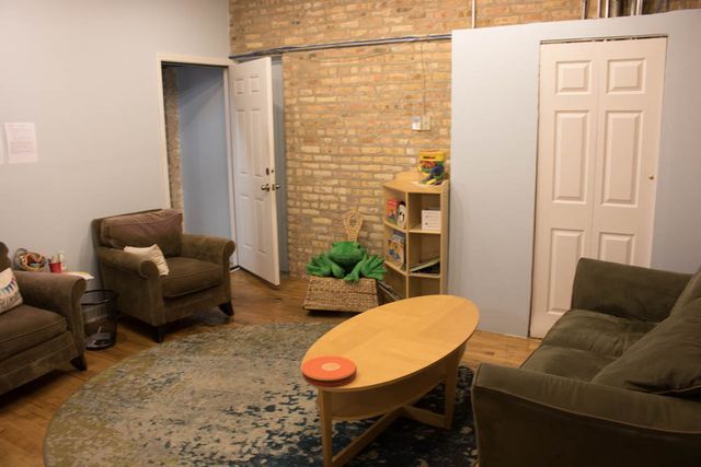 1224 W Belmont Avenue, Chicago, IL 60657