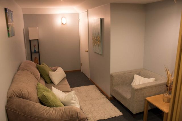 1224 W Belmont Avenue, Chicago, IL 60657