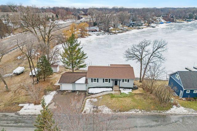 14858 Oakland Beach Avenue SE, Prior Lake, MN 55372