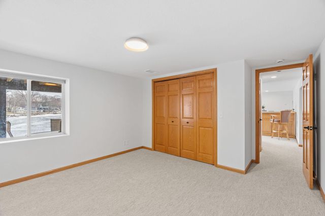 14858 Oakland Beach Avenue SE, Prior Lake, MN 55372