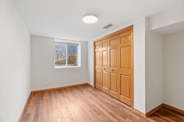 14858 Oakland Beach Avenue SE, Prior Lake, MN 55372