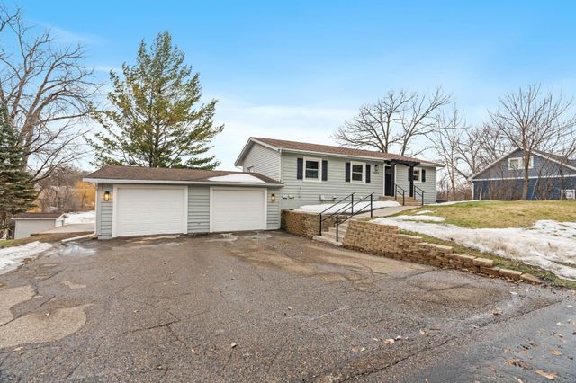 14858 Oakland Beach Avenue SE, Prior Lake, MN 55372