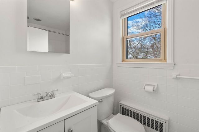 6 Massachusetts Ave, Braintree, MA 02184