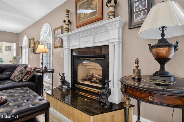 108 Woods Lane, Menands, NY 12204