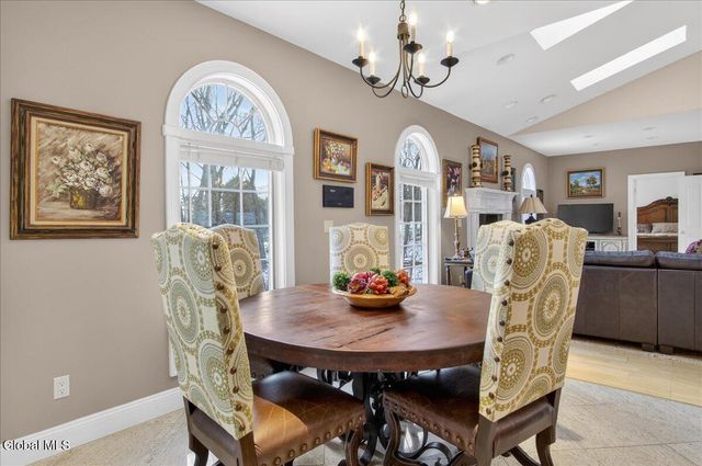 108 Woods Lane, Menands, NY 12204