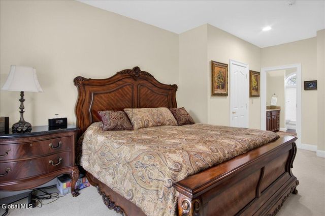 108 Woods Lane, Menands, NY 12204