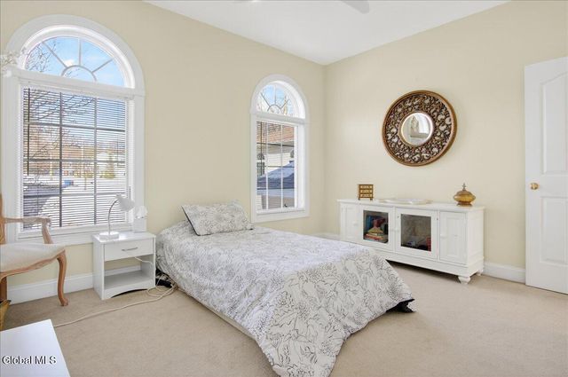 108 Woods Lane, Menands, NY 12204