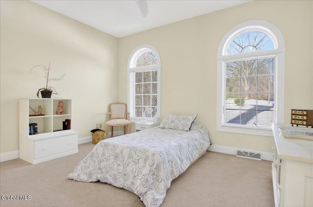 108 Woods Lane, Menands, NY 12204