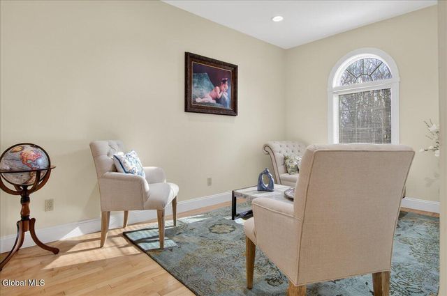 108 Woods Lane, Menands, NY 12204