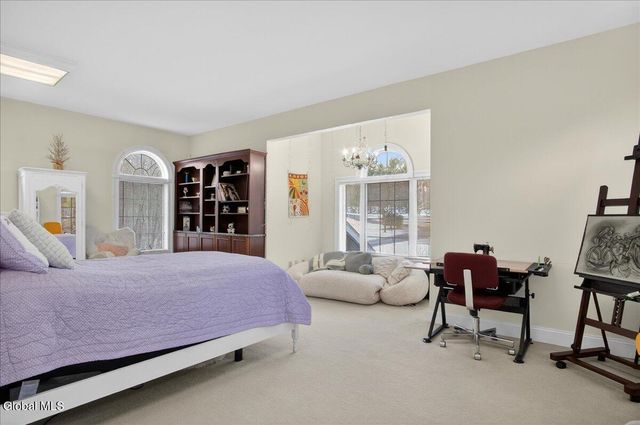 108 Woods Lane, Menands, NY 12204