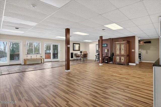 108 Woods Lane, Menands, NY 12204