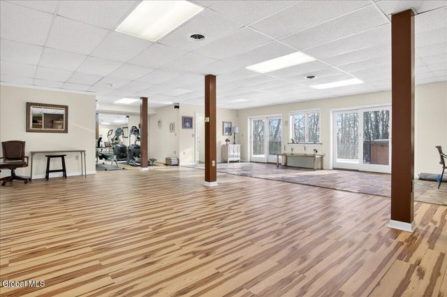 108 Woods Lane, Menands, NY 12204