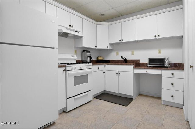 108 Woods Lane, Menands, NY 12204