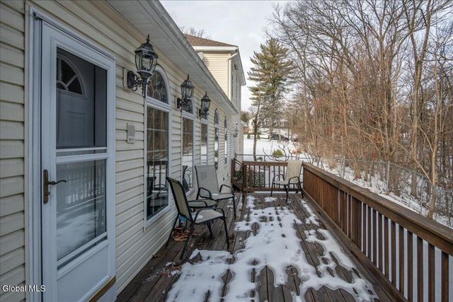 108 Woods Lane, Menands, NY 12204