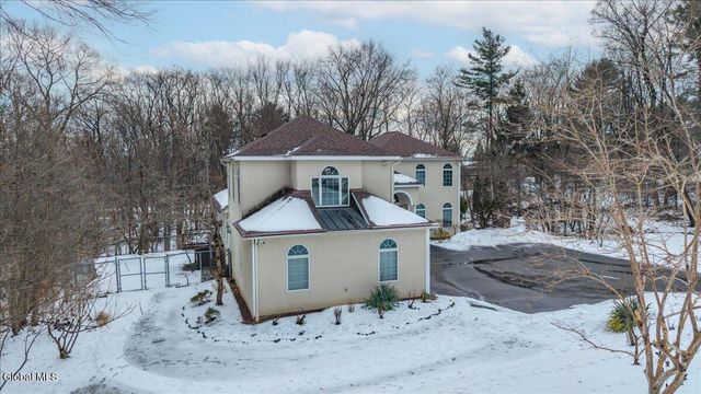 108 Woods Lane, Menands, NY 12204