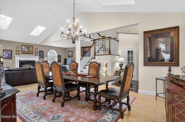 108 Woods Lane, Menands, NY 12204