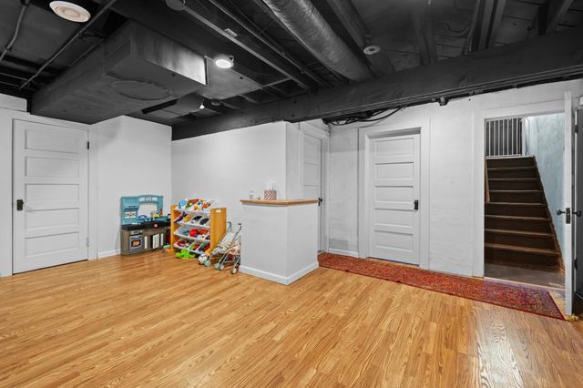 885 Portland Avenue, Saint Paul, MN 55104