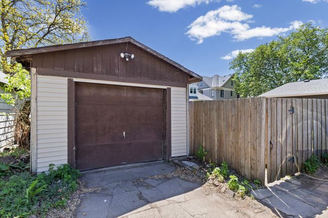 885 Portland Avenue, Saint Paul, MN 55104