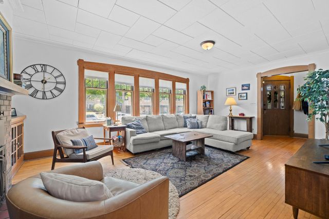 885 Portland Avenue, Saint Paul, MN 55104