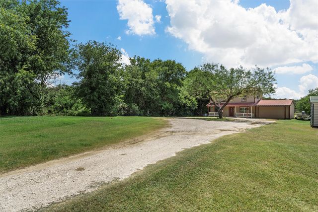 1235 Four Corners Road, West, TX 76691