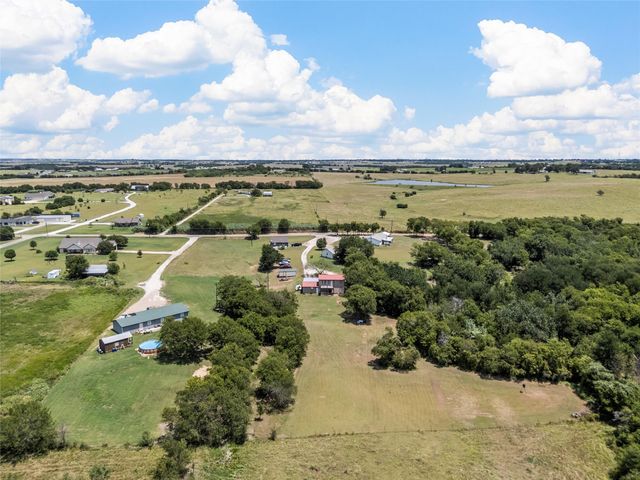 1235 Four Corners Road, West, TX 76691