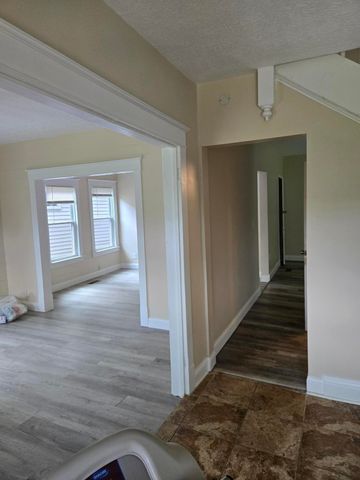 612 Brooklyn Avenue, Dayton, KY 41074