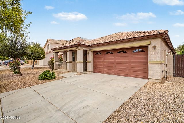3928 E Blue Sage Road, Gilbert, AZ 85297