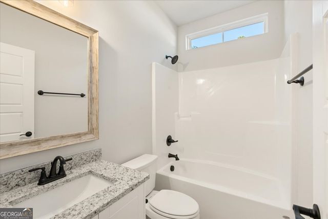 170 Foxridge Court, Metter, GA 30439