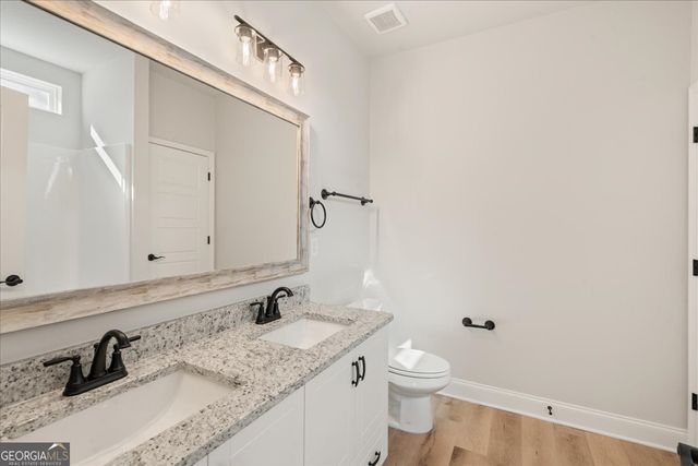 170 Foxridge Court, Metter, GA 30439